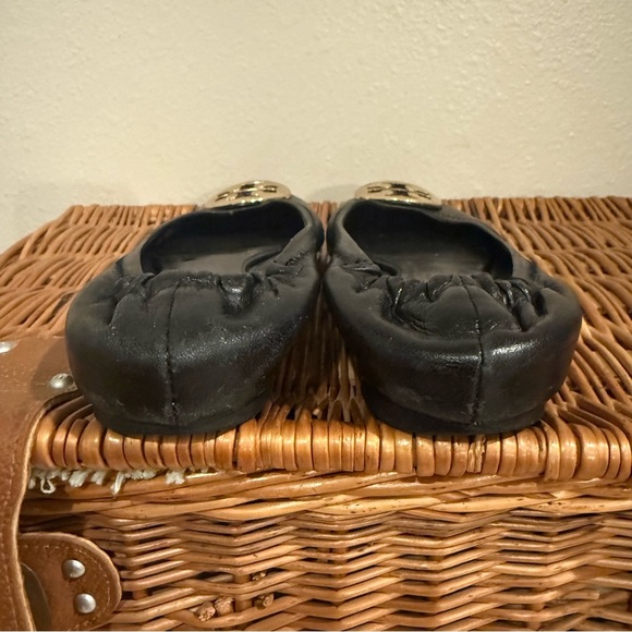 Tory Burch Reva Women's Leather Ballerina Black Gold Logo Flats Shoes Size 6 - Picture 5 of 11